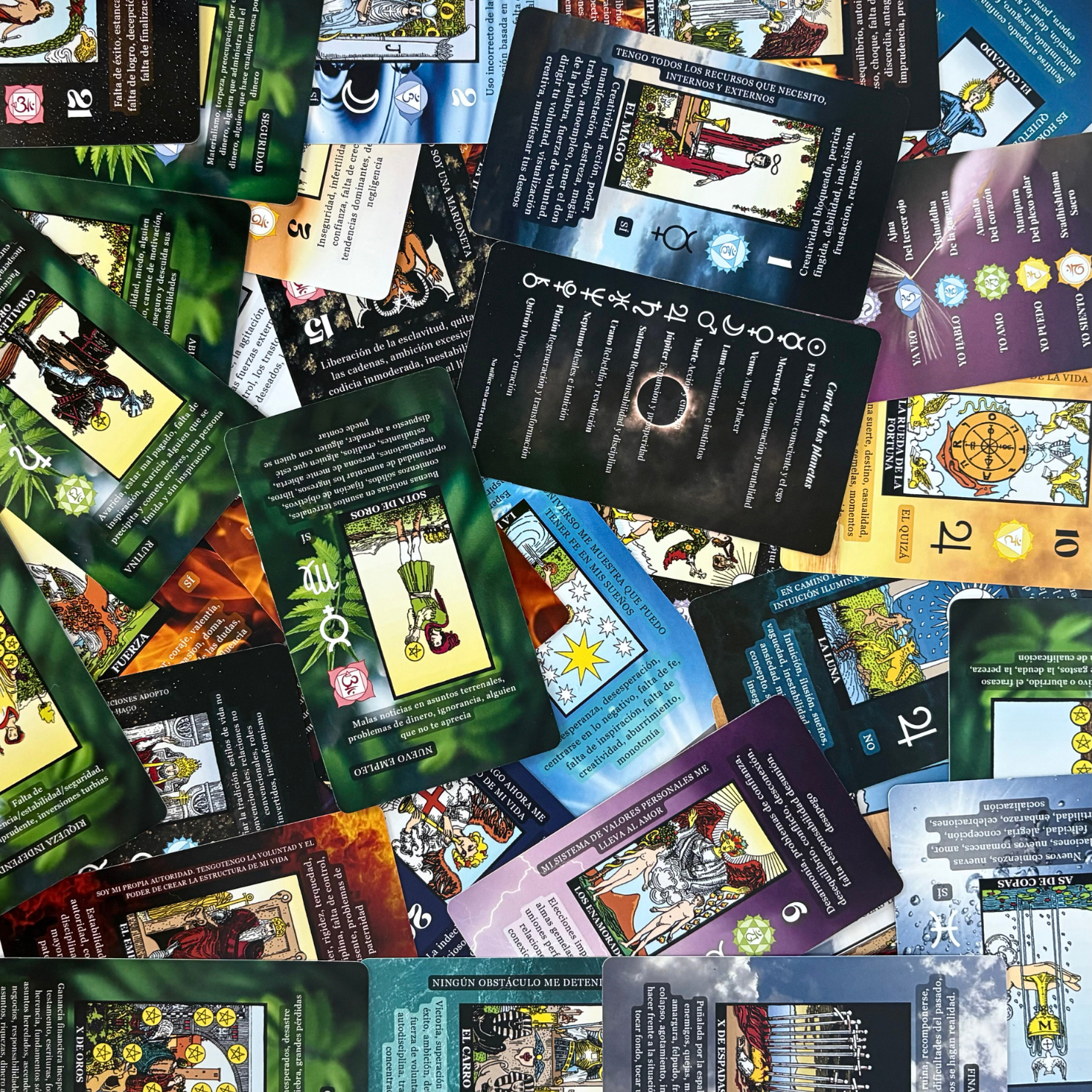 Tarot en Español - 78 Cartas para Principiantes y Profesionales